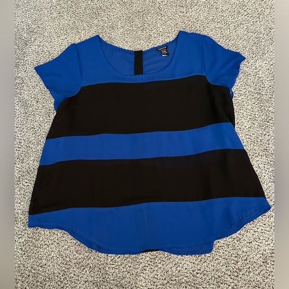 TORRID 0 0X XL Cobalt Blue Black Stripe Chiffon Top Buttons R $45 - Picture 4 of 10